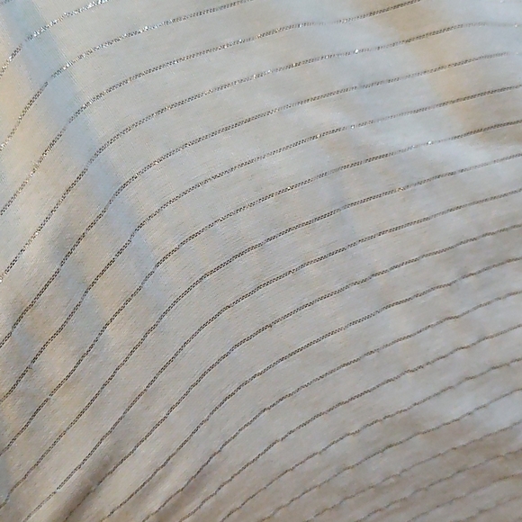 Wrap around Maxi Skirt, fits many sizes - Picture 3 of 8